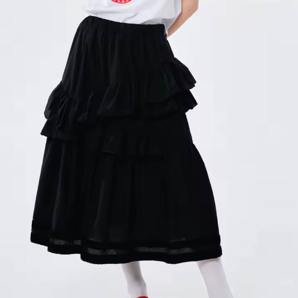 IMAKOKONI RUFFLED BLACK MIDI SKIRT 🐜